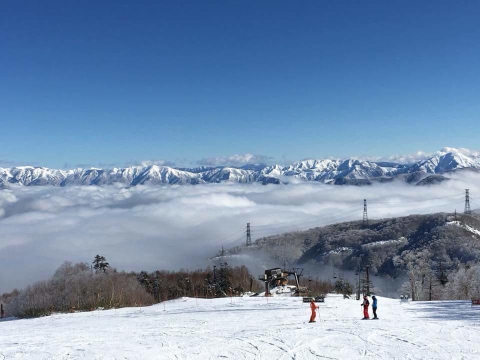 Naeba Mikuniso Kusatsu (Gunma) Bagian luar foto